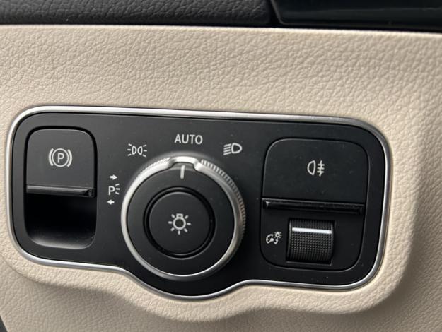 MERCEDES-BENZ EQA 250 Business Line  