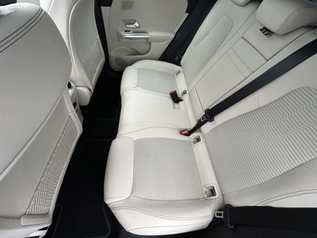 MERCEDES-BENZ EQA 250 Business Line  