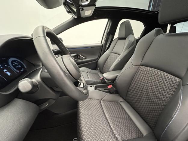 TOYOTA Yaris Hybride 130h Première  