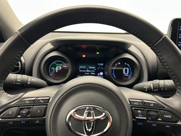 TOYOTA Yaris 116h Design  PACK CONFORT