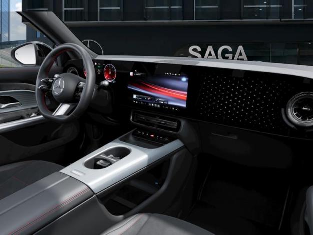 MERCEDES-BENZ GLB 180  GLB 180  140 Years Edition 