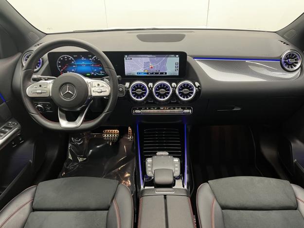 MERCEDES-BENZ GLA 250 e AMG Line  