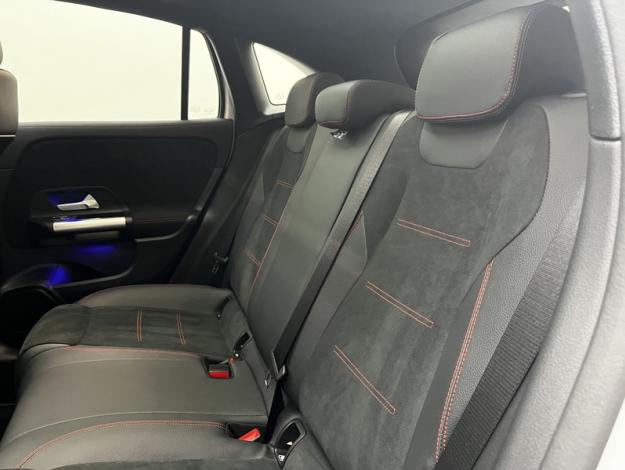 MERCEDES-BENZ GLA 250 e AMG Line  