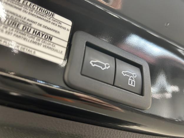TOYOTA Yaris Cross 1.5 HYBRID 130H PREMIERE AWD AUTO  YARIS CROSS 130H AWD I PREMIERE MC24