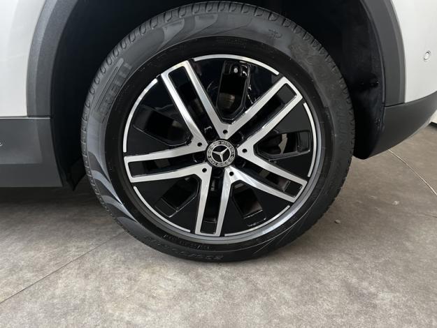 MERCEDES-BENZ GLA 200 Progressive Line  