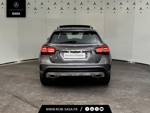 MERCEDES-BENZ GLA 200 Starlight Edition  
