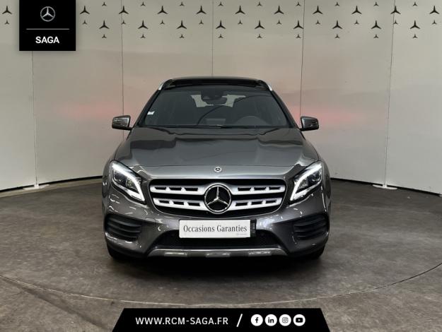 MERCEDES-BENZ GLA 200 Starlight Edition  