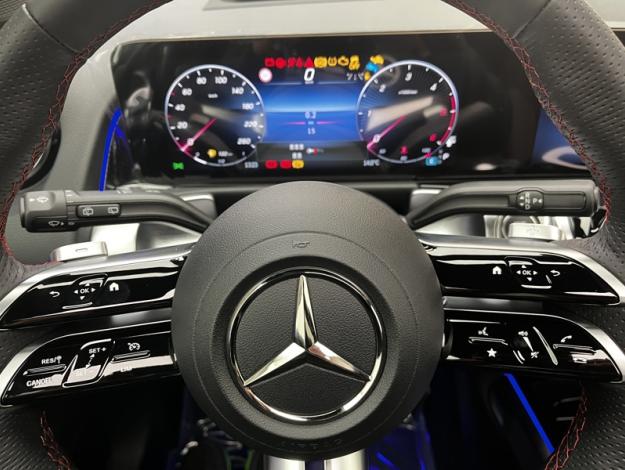 MERCEDES-BENZ GLB 200 d AMG Line  GLB 200 d AMG Line