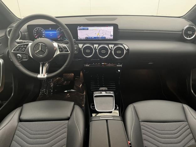 MERCEDES-BENZ Classe A 180 Progressive Line  
