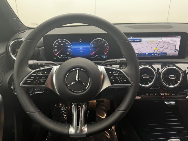 MERCEDES-BENZ Classe A 180 Progressive Line  