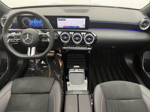 MERCEDES-BENZ Classe A 180 AMG Line  