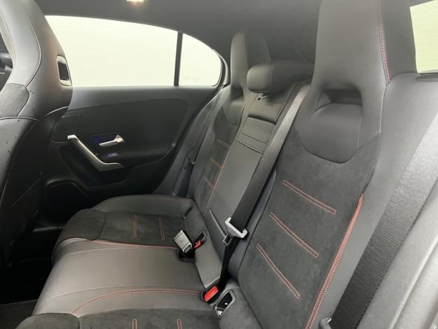 MERCEDES-BENZ Classe A 180 AMG Line  