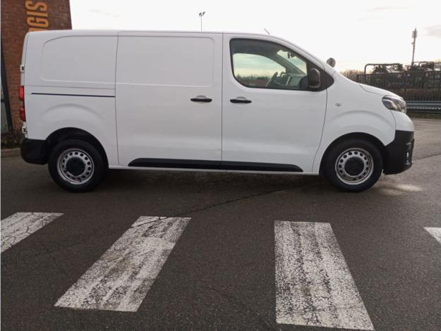 TOYOTA Proace MEDIUM 120 D-4D BUSINESS  2.0 122 ch bm 6 vitesses