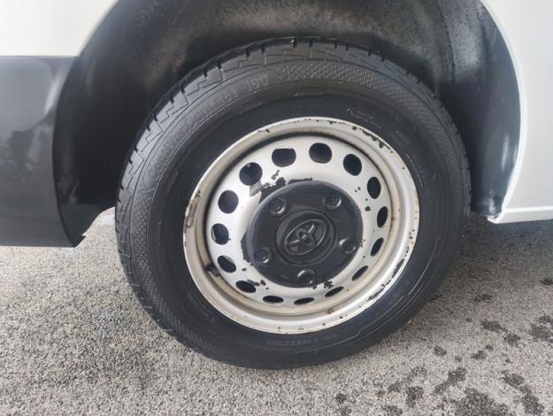 TOYOTA Proace MEDIUM 120 D-4D BUSINESS  2.0 122 ch bm 6 vitesses