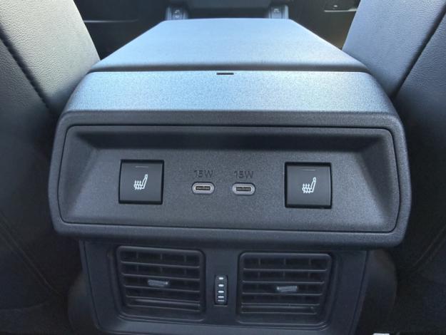 TOYOTA RAV4 Hybride 2WD 185ch Lounge NG  RAV4 HYBRID 183CH 2WD LOUNGE NG 