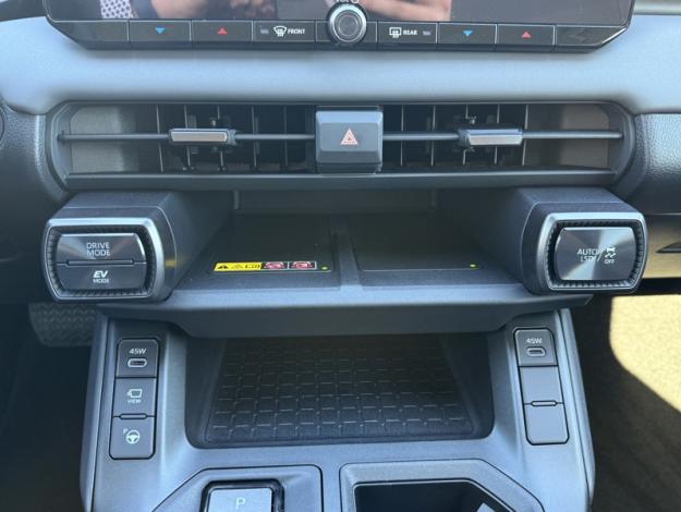 TOYOTA RAV4 Hybride 2WD 185ch Lounge NG  RAV4 HYBRID 183CH 2WD LOUNGE NG 