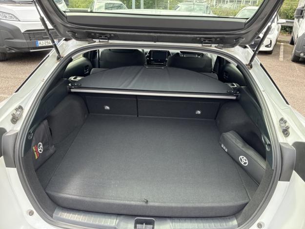 TOYOTA Prius Dynamic Pack Premium  