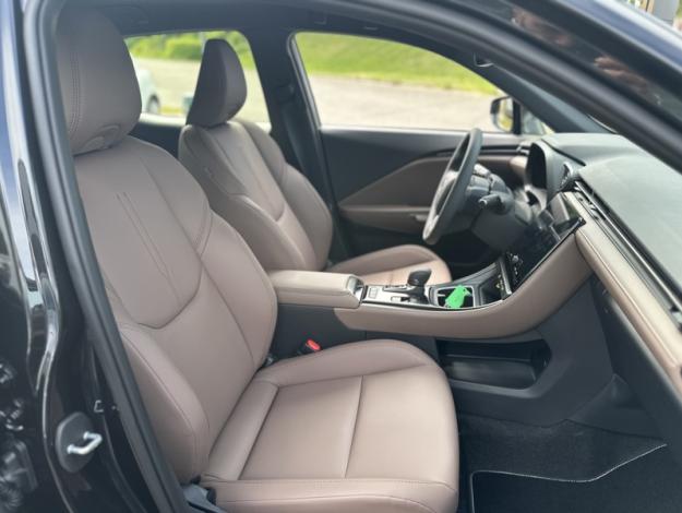 LEXUS LBX 1.5 136H 2WD Elegant PACK TECH MY26  LBX HYBRIDE 2WD ELEGANT PACK TECH MY26