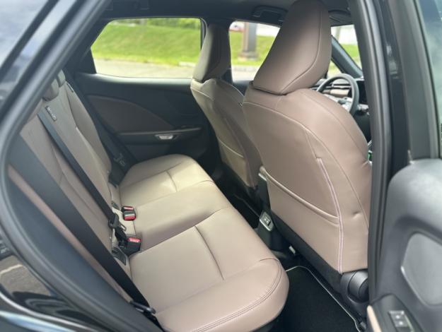 LEXUS LBX 1.5 136H 2WD Elegant PACK TECH MY26  LBX HYBRIDE 2WD ELEGANT PACK TECH MY26
