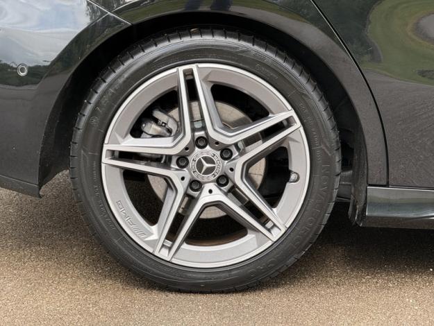 MERCEDES-BENZ Classe A 200 AMG Line  