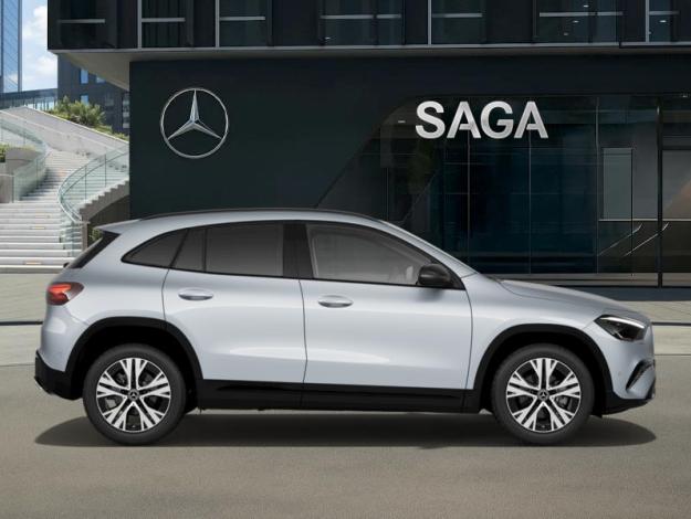 MERCEDES-BENZ GLA 180 Progressive Line  GLA 180 Progressive Line