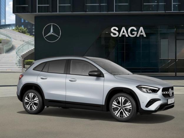 MERCEDES-BENZ GLA 180 Progressive Line  GLA 180 Progressive Line