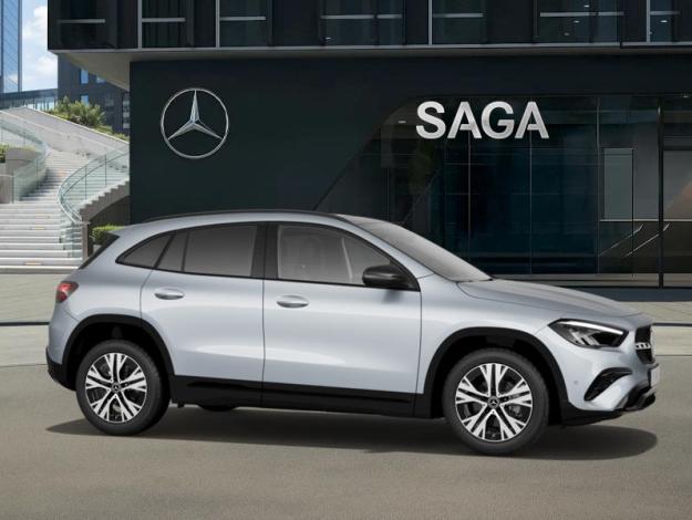MERCEDES-BENZ GLA 180 Progressive Line  GLA 180 Progressive Line