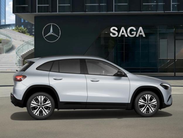 MERCEDES-BENZ GLA 180 Progressive Line  GLA 180 Progressive Line
