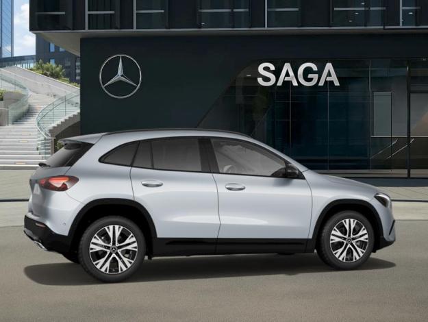 MERCEDES-BENZ GLA 180 Progressive Line  GLA 180 Progressive Line