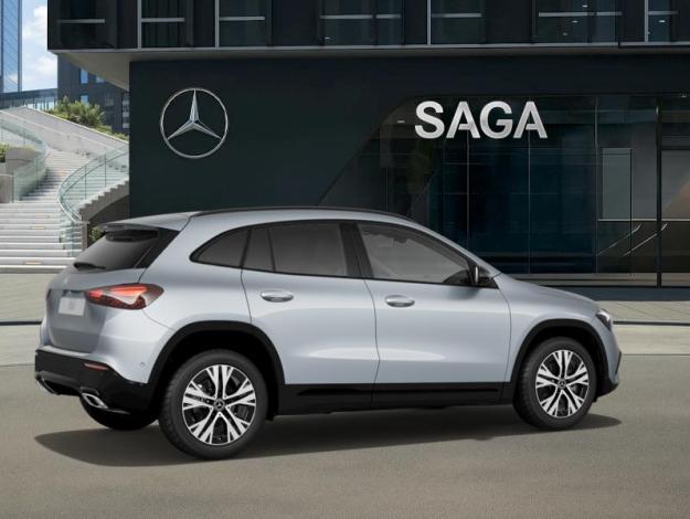 MERCEDES-BENZ GLA 180 Progressive Line  GLA 180 Progressive Line
