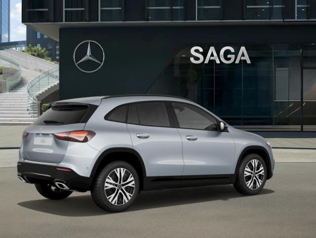 MERCEDES-BENZ GLA 180 Progressive Line  GLA 180 Progressive Line