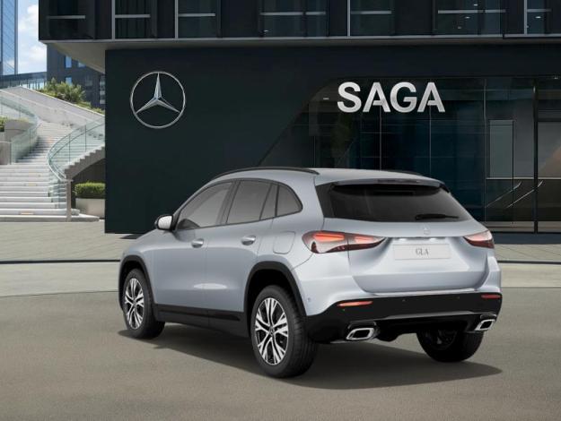 MERCEDES-BENZ GLA 180 Progressive Line  GLA 180 Progressive Line