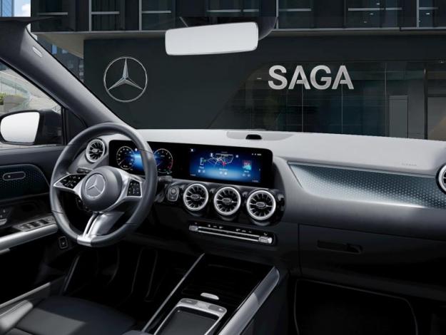 MERCEDES-BENZ GLA 180 Progressive Line  GLA 180 Progressive Line