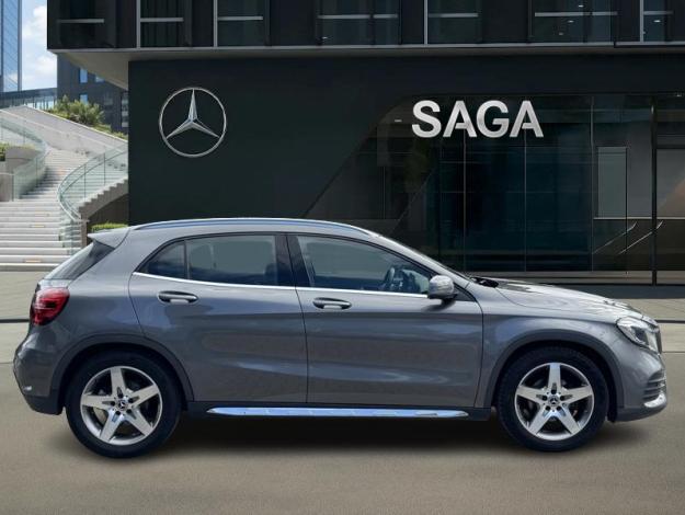 MERCEDES-BENZ GLA 180 Pack AMG  