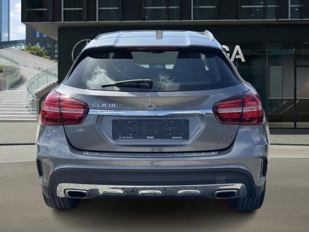 MERCEDES-BENZ GLA 180 Pack AMG  