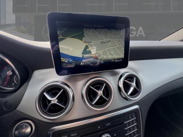 MERCEDES-BENZ GLA 180 Pack AMG  