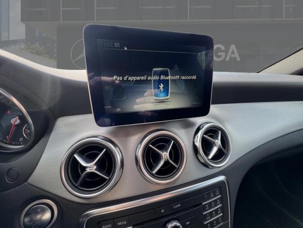 MERCEDES-BENZ GLA 180 Pack AMG  