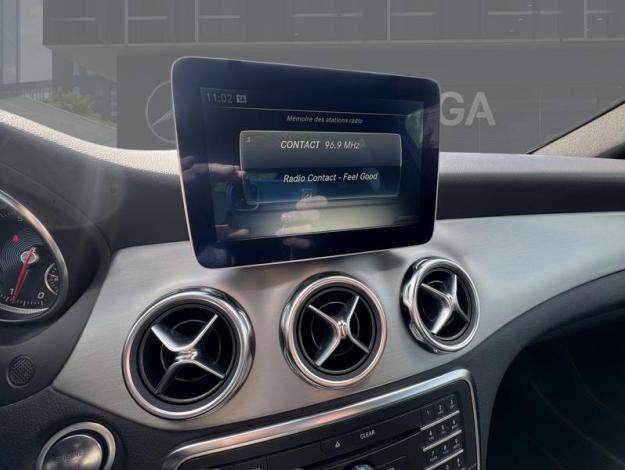 MERCEDES-BENZ GLA 180 Pack AMG  