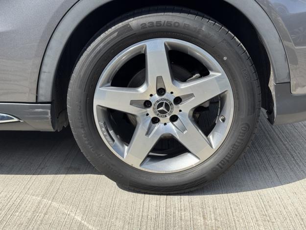 MERCEDES-BENZ GLA 180 Pack AMG  