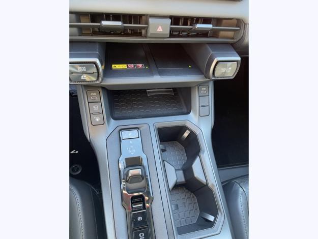 TOYOTA RAV4 Hybride 2WD 185ch Lounge  