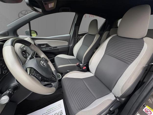 TOYOTA Yaris 100h HYBRID Collection  