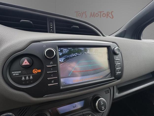 TOYOTA Yaris 100h HYBRID Collection  