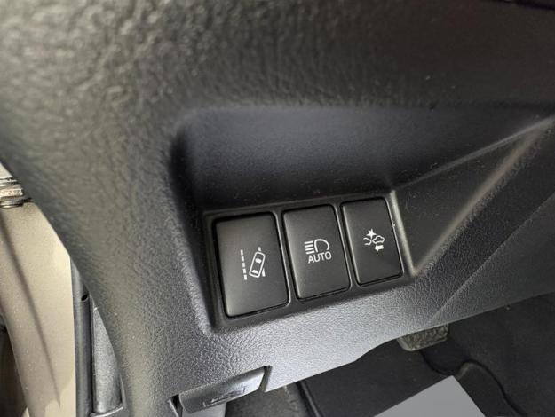 TOYOTA Yaris 100h HYBRID Collection  