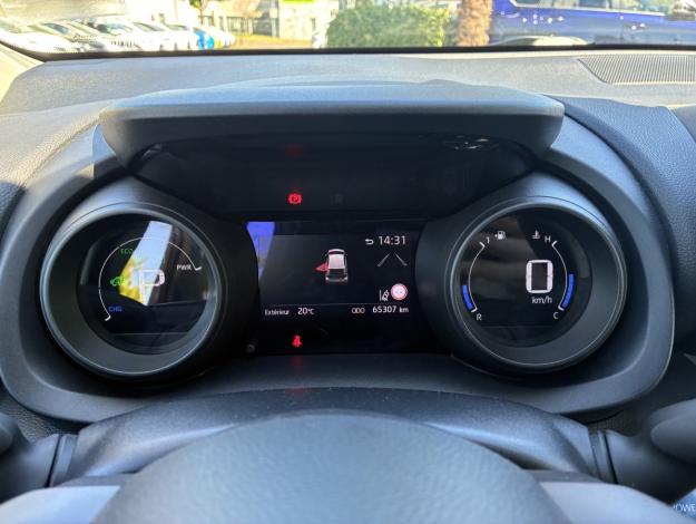 TOYOTA Yaris Hybrid Design / Pack confort  1.5 116 ch 