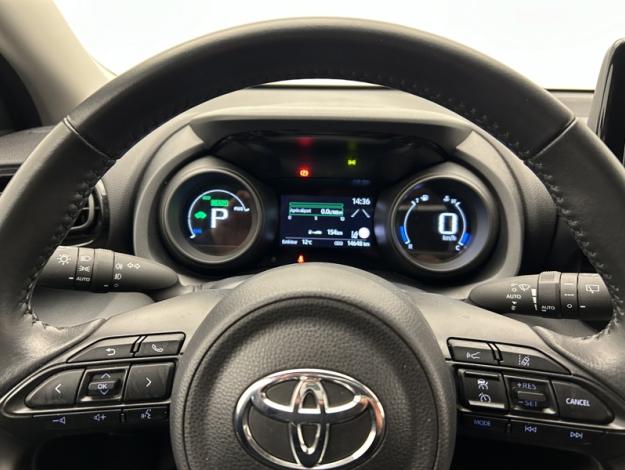 TOYOTA Yaris 116h Design  PACK CONFORT