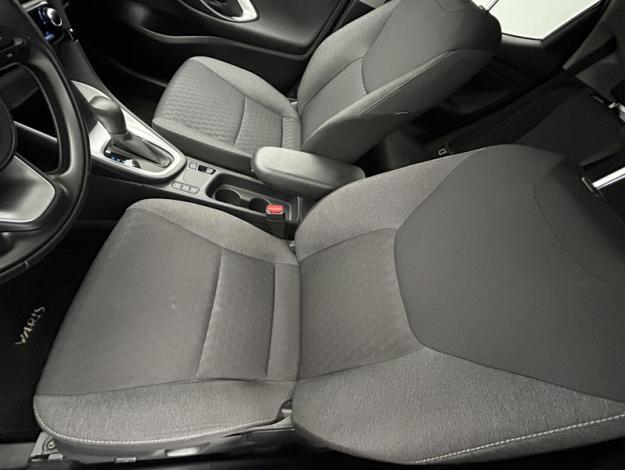 TOYOTA Yaris 116h Design  PACK CONFORT