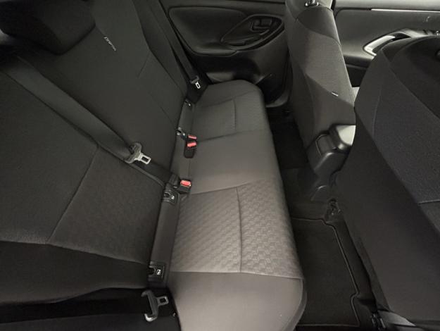 TOYOTA Yaris 116h Design  PACK CONFORT
