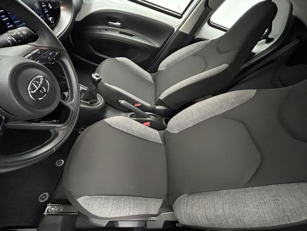 TOYOTA Aygo X 1.0 VVT-i 72 Dynamic  