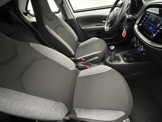 TOYOTA Aygo X 1.0 VVT-i 72 Dynamic  