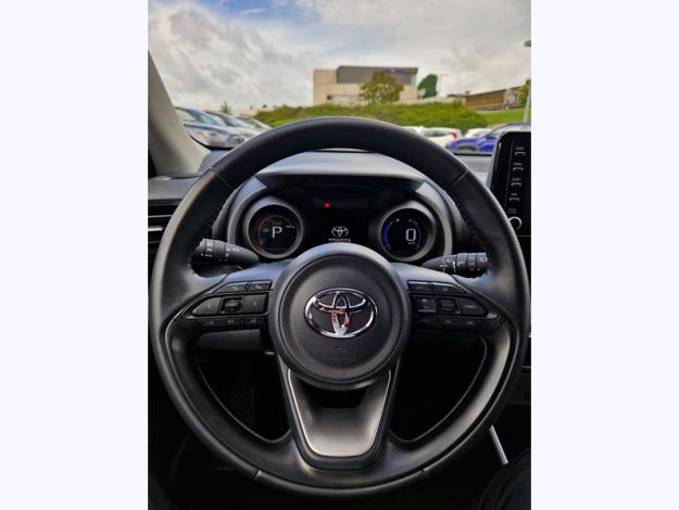 TOYOTA Yaris Hybride 116h Design  